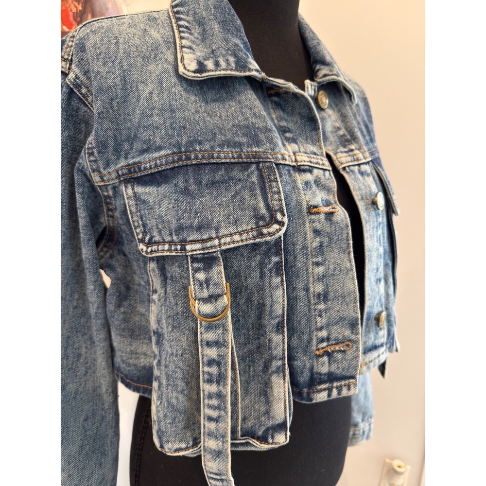 CiMuk Women Cropped Acid Wash Blue Denim Jacket D-Ring Detail Size Medium NWT